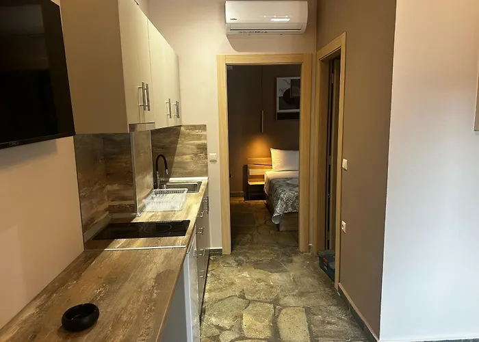 Haus Viktoria 4 לימנאס