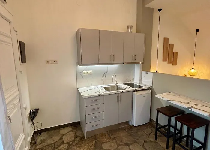 Haus Viktoria 4 לימנאס